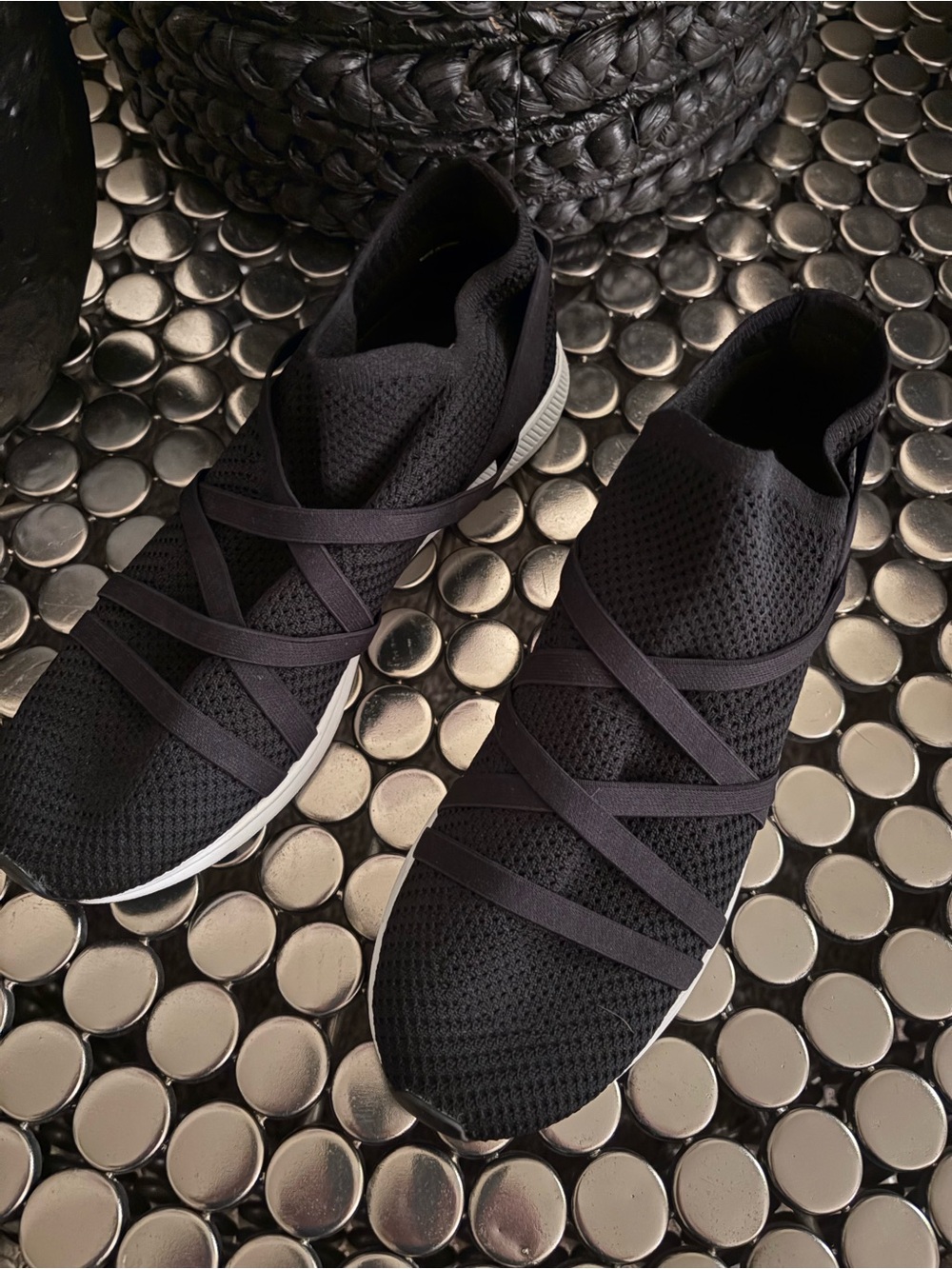 NWOT Eileen Fisher Zing Black Sneakers 9 Stretch Knit